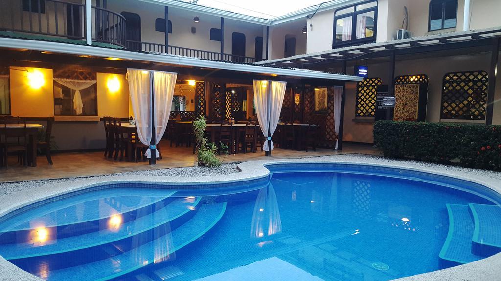 Giada Hotel 3*